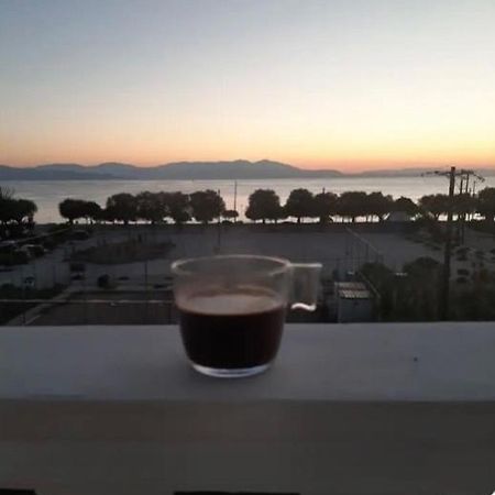 Apartament Seasmiles Akrata Zewnętrze zdjęcie
